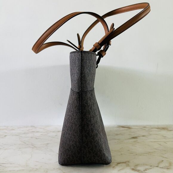 MICHAEL KORS Bedford Brown Acorn Leather Medium Top Zip Pocket Tote Bag - Picture 6 of 9